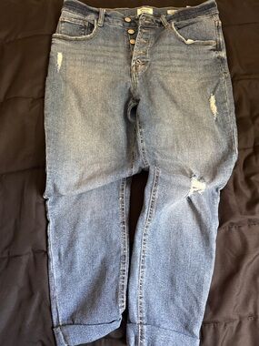 Kensie Light Blue Distressed High-Rise Jeans